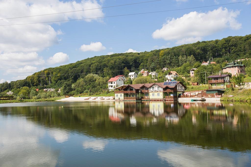 Tartak Resort Pasiky-Zubryts'ki Buitenkant foto